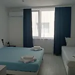 Victoria Apartment *