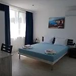 Victoria * Byala (Varna)