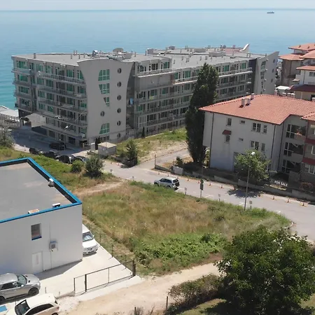 Victoria * Byala (Varna)